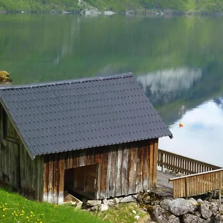 3 Person In Stryn-by Traum Stryn